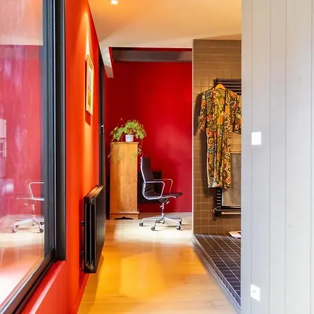Loft A L'architecture Design Avec Vue بيت ضيافة 4*
